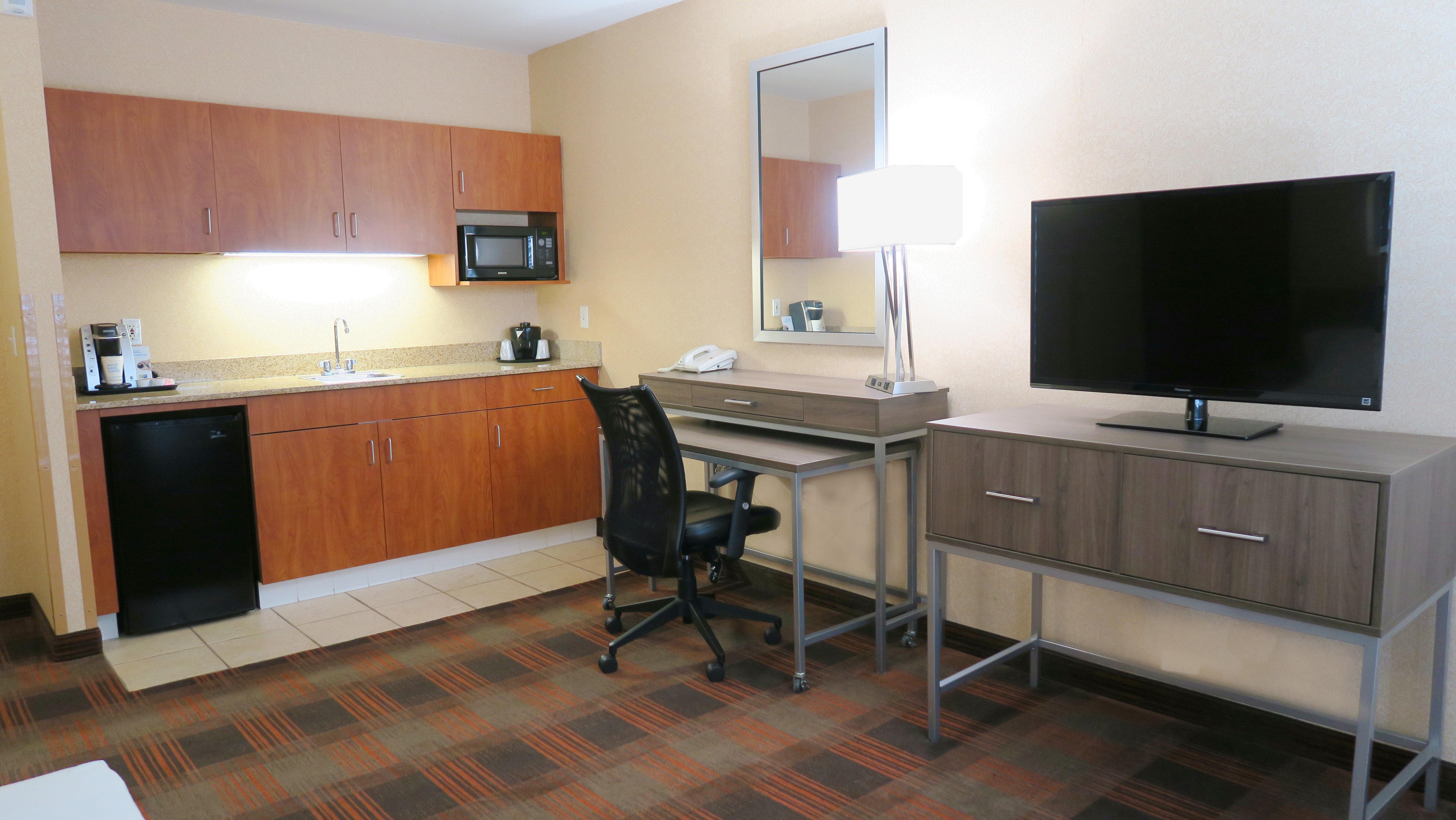 Holiday Inn Express & Suites Elk Grove Central - Hwy 99 By Ihg Eksteriør bilde