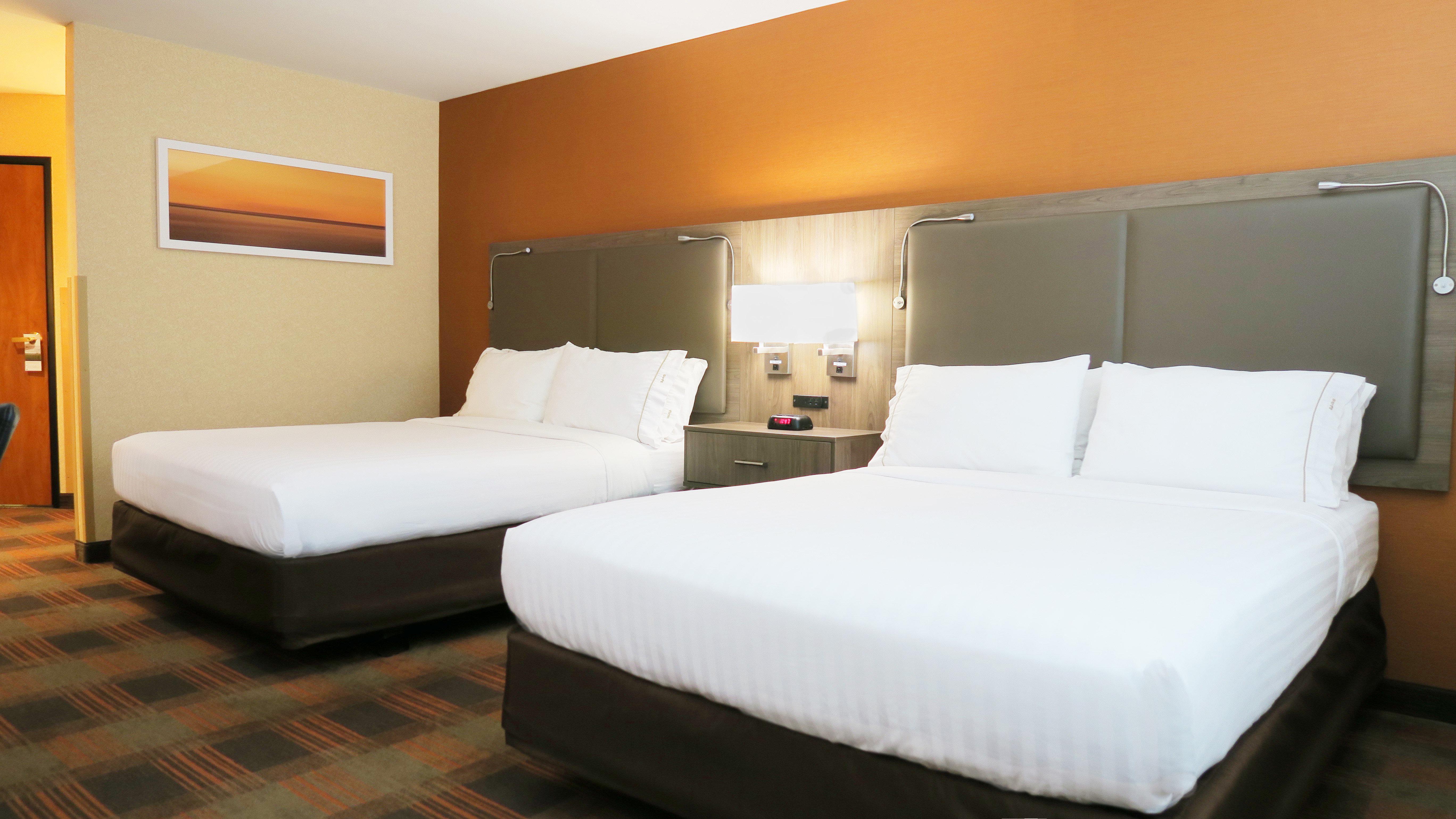 Holiday Inn Express & Suites Elk Grove Central - Hwy 99 By Ihg Eksteriør bilde