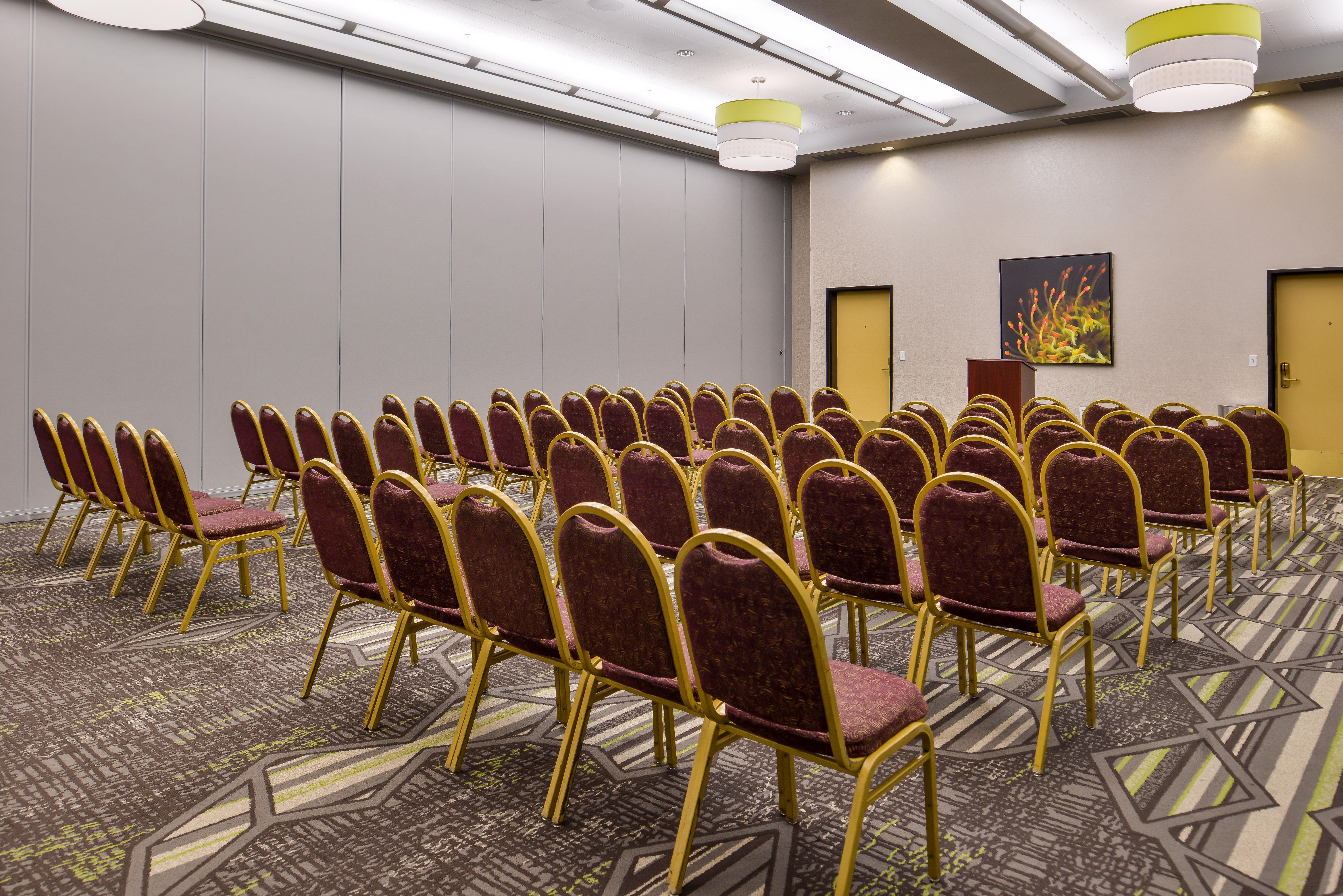 Holiday Inn Express & Suites Elk Grove Central - Hwy 99 By Ihg Eksteriør bilde