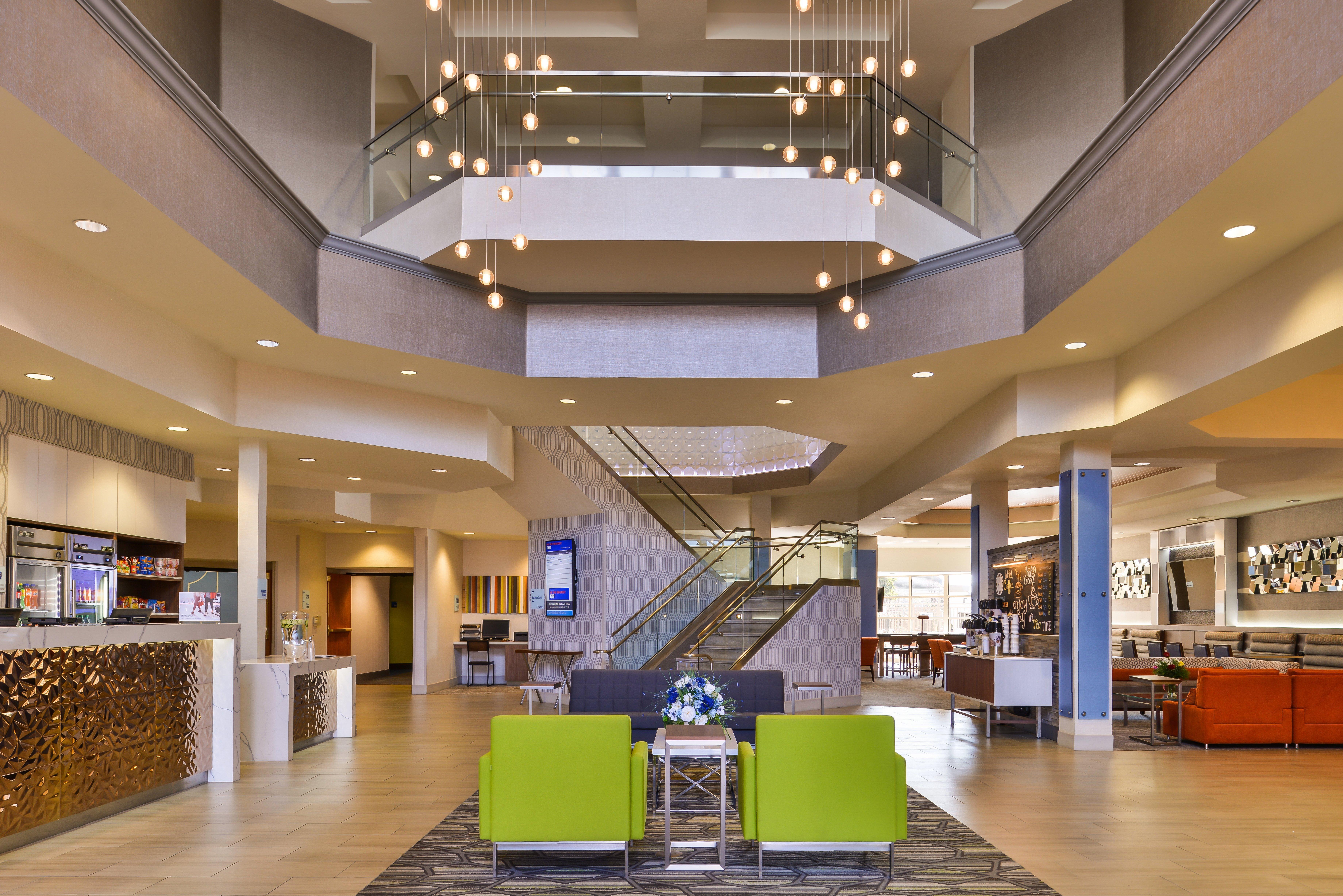 Holiday Inn Express & Suites Elk Grove Central - Hwy 99 By Ihg Eksteriør bilde