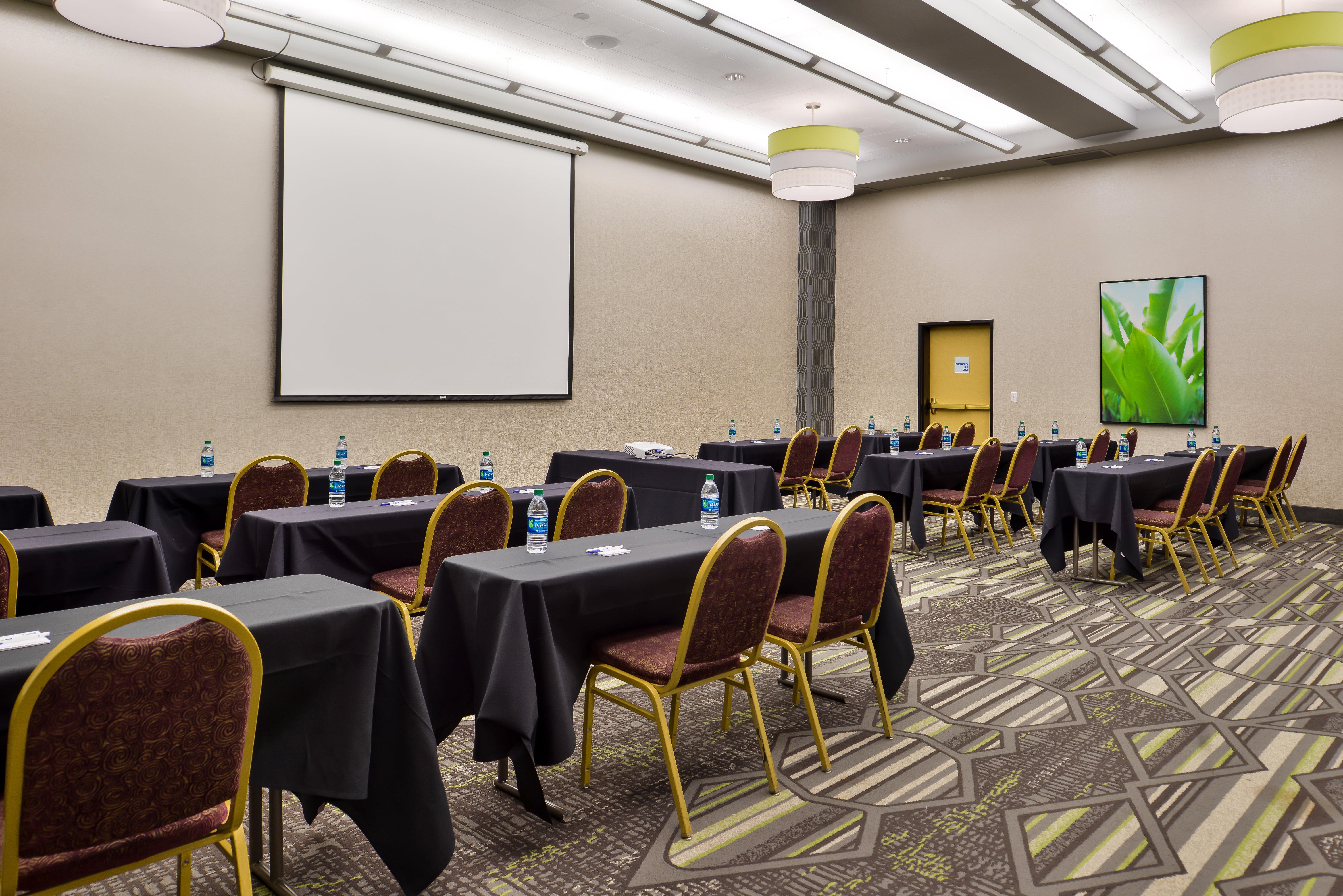 Holiday Inn Express & Suites Elk Grove Central - Hwy 99 By Ihg Eksteriør bilde