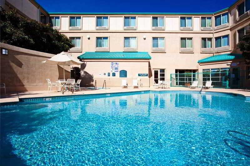 Holiday Inn Express & Suites Elk Grove Central - Hwy 99 By Ihg Eksteriør bilde